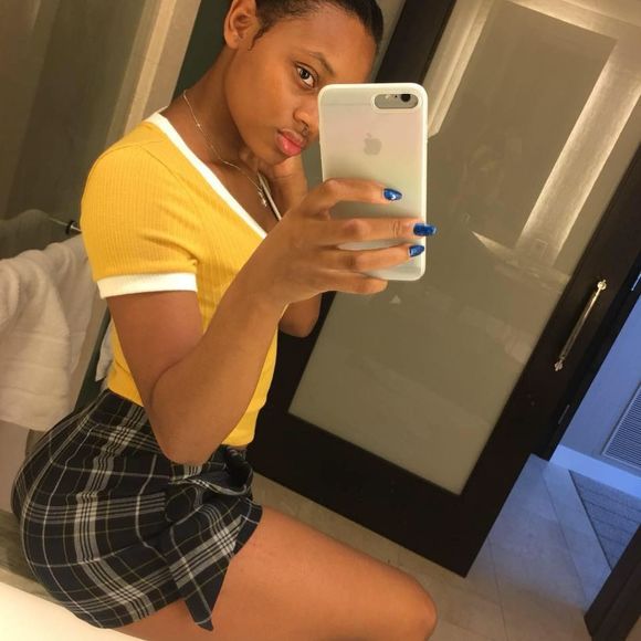 Meet your Posher, Sunnyside - Picture 1 of 1